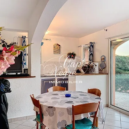T2 4 Personnes Vue Sur Les Hauteurs De Cavalière Appartement Le Lavandou