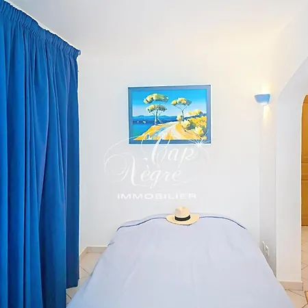 T2 4 Personnes Vue Sur Les Hauteurs De Cavalière Appartement Le Lavandou