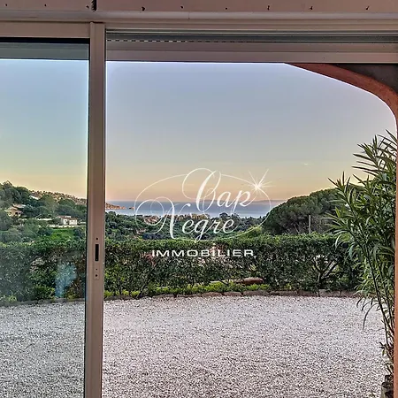 T2 4 Personnes Vue Sur Les Hauteurs De Cavalière Appartement Le Lavandou